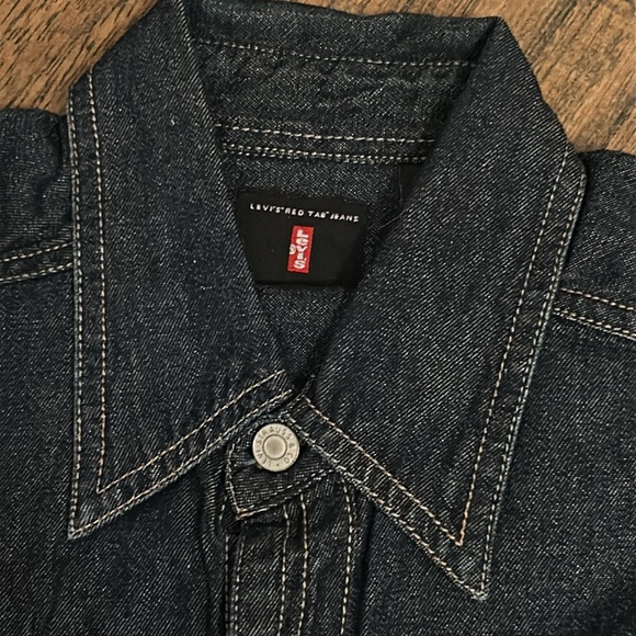 Levi’s Denim Red Tab work wear shirt - Picture 2 of 10